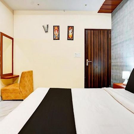 Hotel S V Grand พาราณสี ภายนอก รูปภาพ