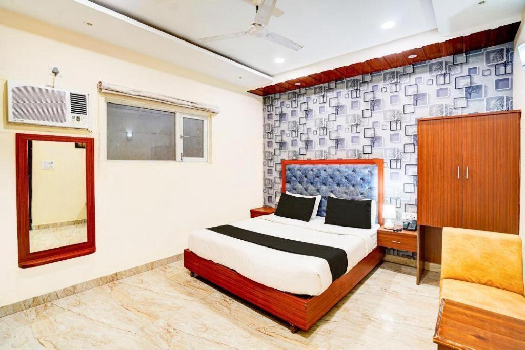 Hotel S V Grand พาราณสี ภายนอก รูปภาพ